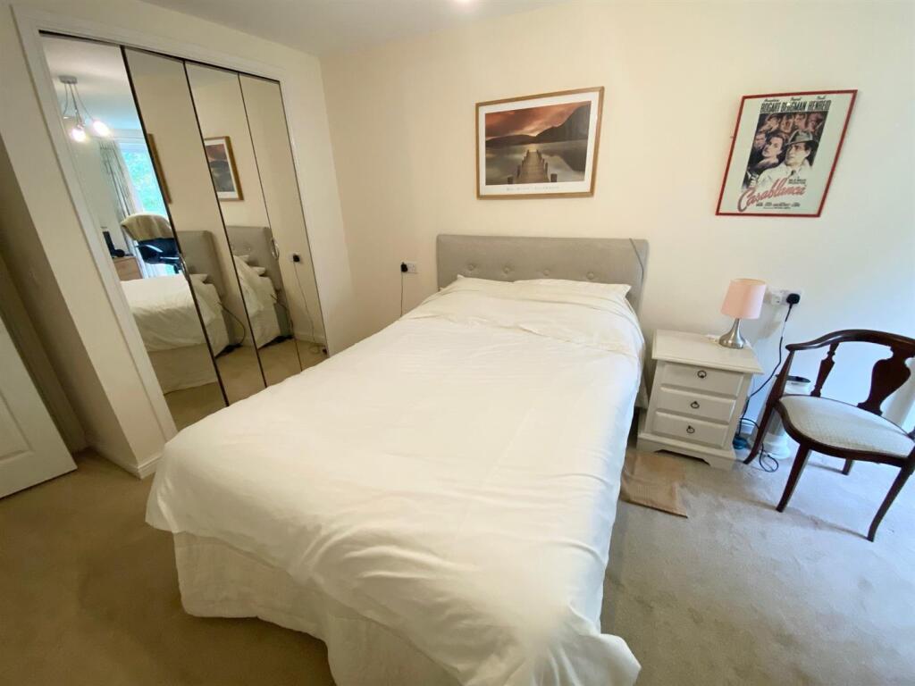 Apartment in Huddersfield - View 5