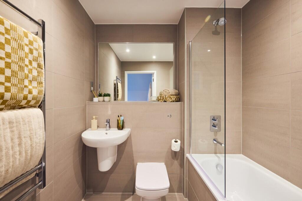 Main image of property: Park Square, Avebury Boulevard, Milton Keynes, MK9