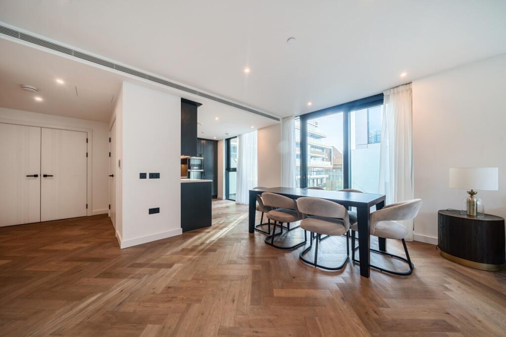 Main image of property: Merino Gardens, Wapping, E1W