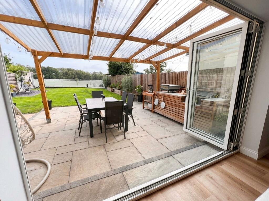 3 Trewen Road, Caerwent, Caldicot NP26 5PA photo 4