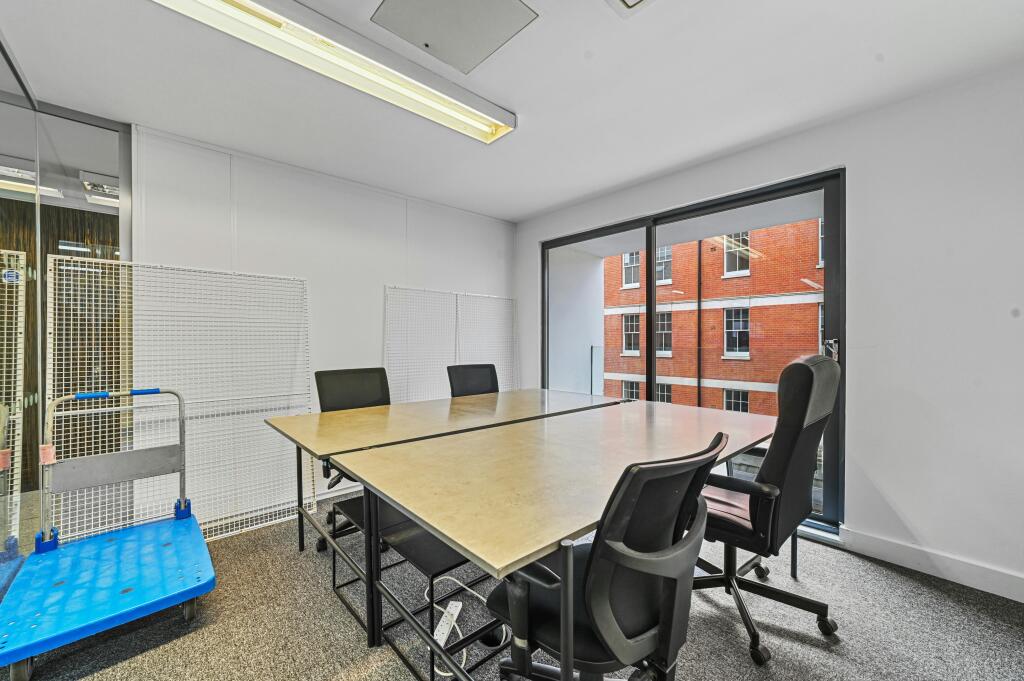 MD-BC-86-90PaulStreet-32.JPG