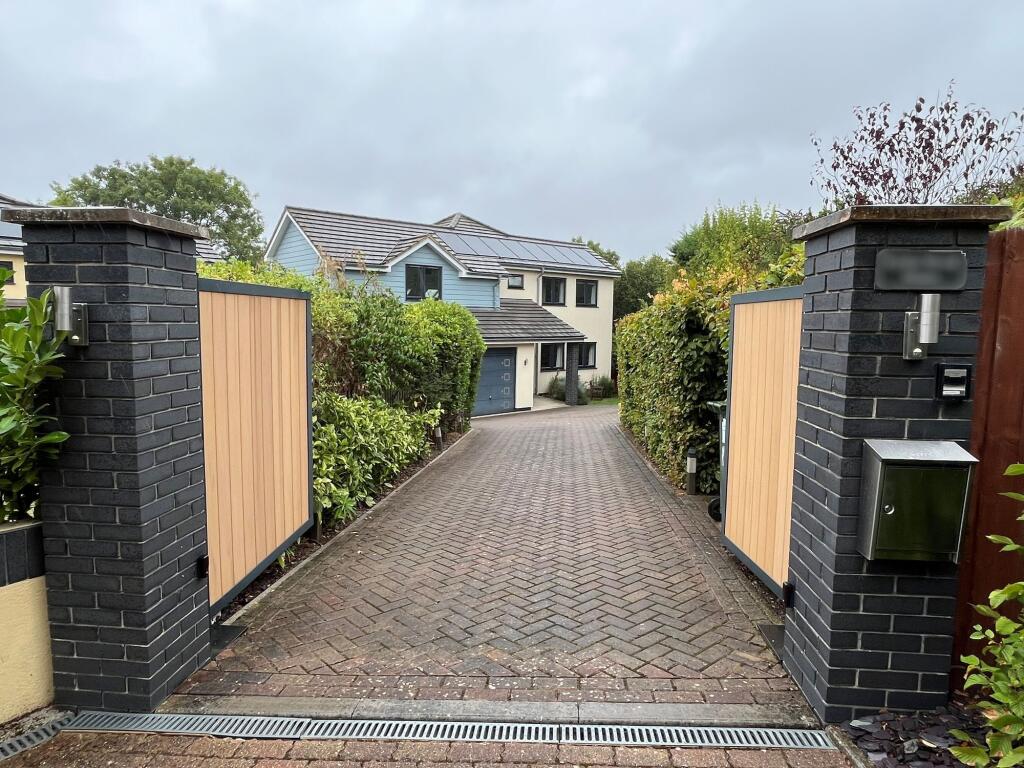 Main image of property: Golvers Hill Road, Kingsteignton, TQ12