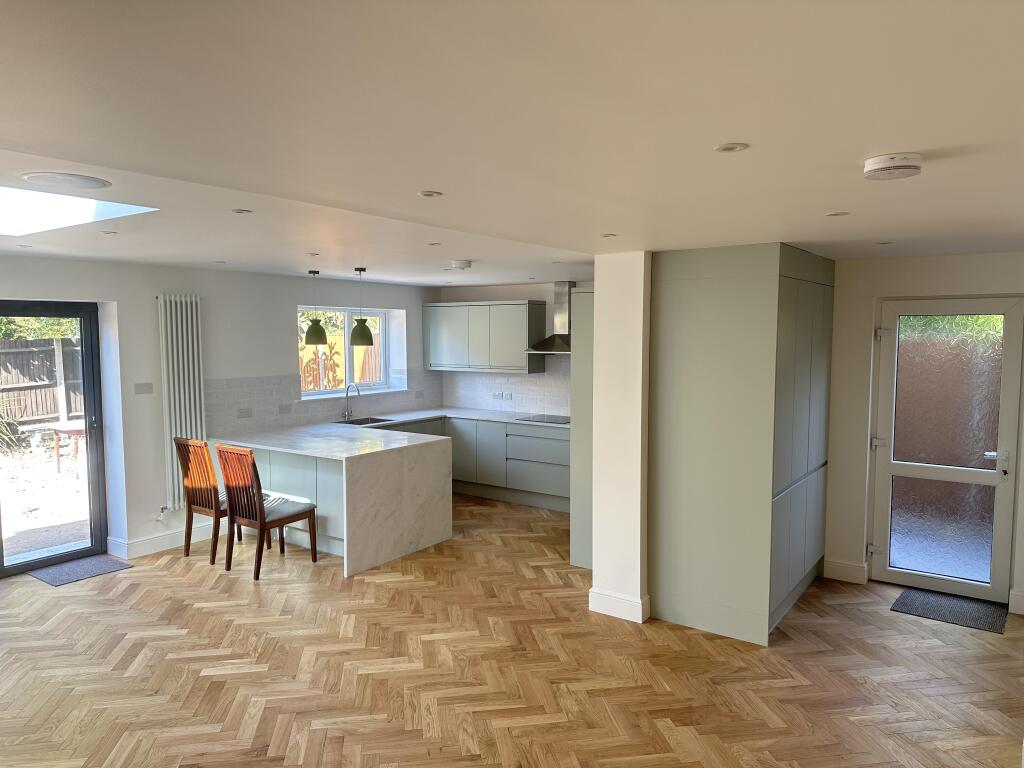 House in Cambridge, Cherry Hinton - View 4