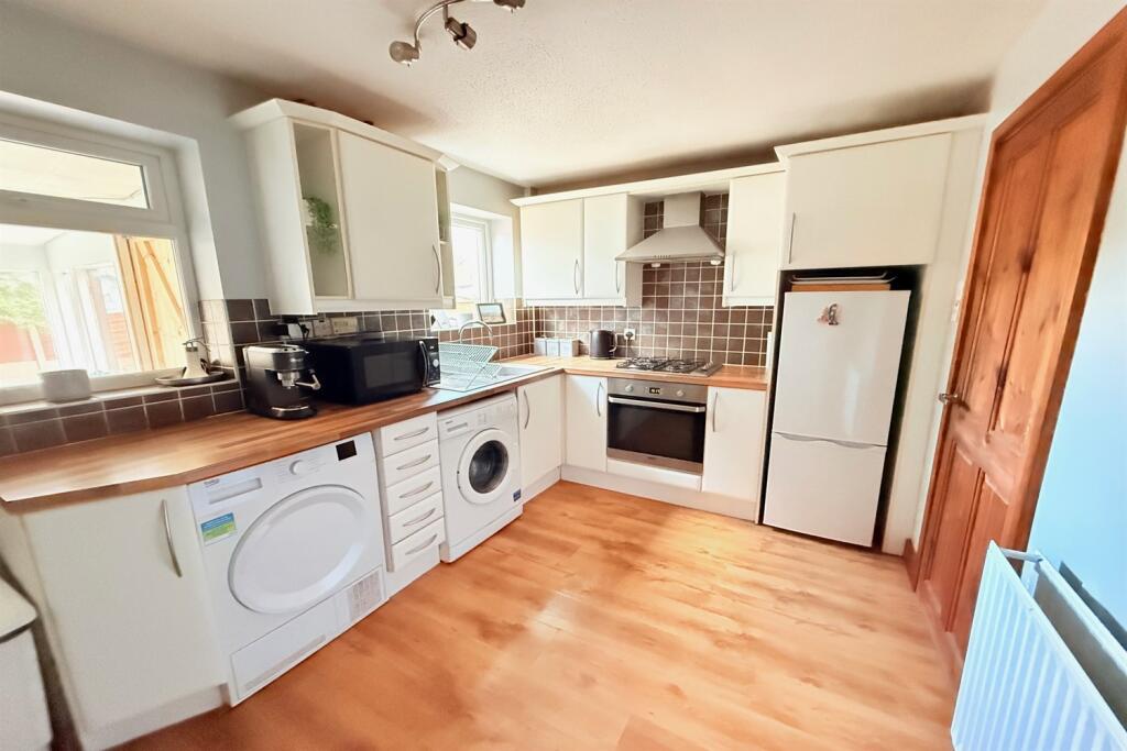 House in Warrington, Callands, Burtonwood and Westbrook - View 5