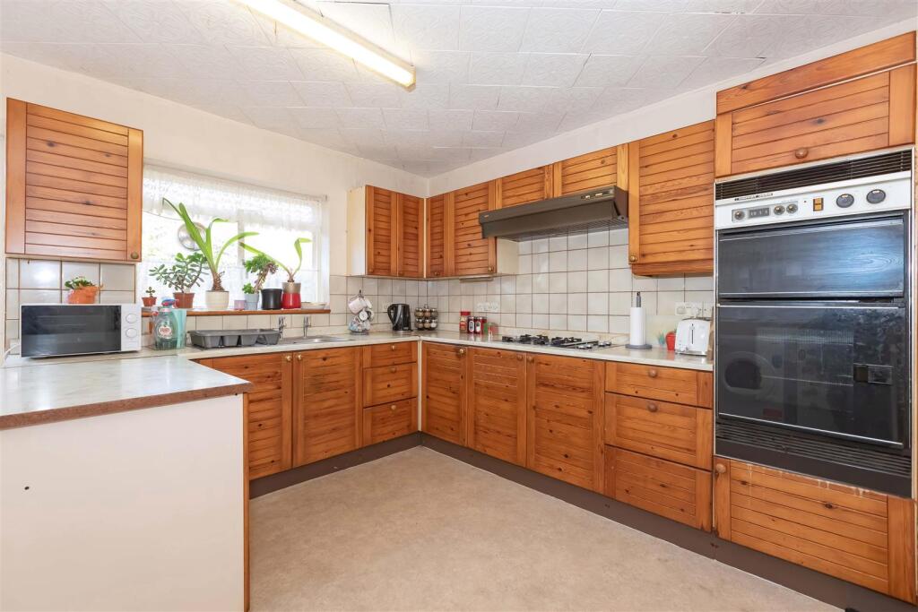 Browning Road, Worthing photo 3