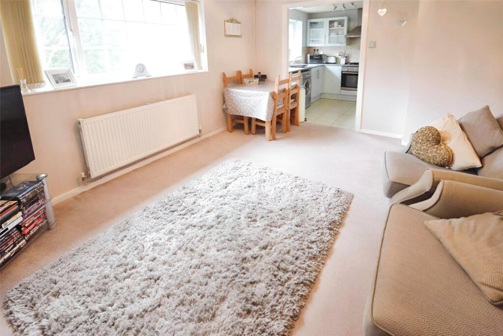Stanley Court, Perton, Wolverhampton, Staffordshire, WV6 photo 3
