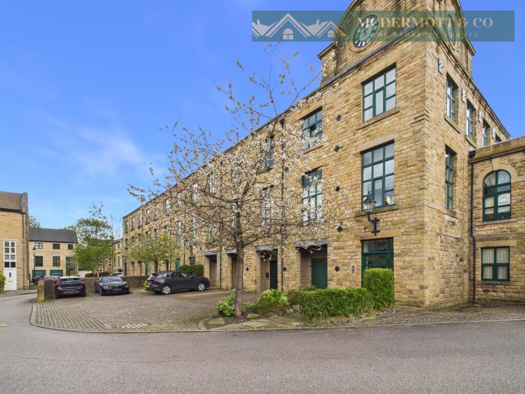 Main image of property: Whitehead Close, Greenfield, Saddleworth