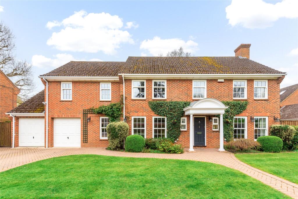 Main image of property: Clifton House Close, Clifton, Shefford, Bedfordshire, SG17