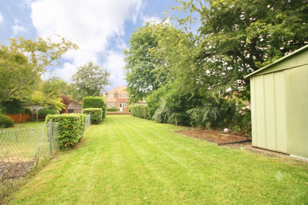 House in London - View 3