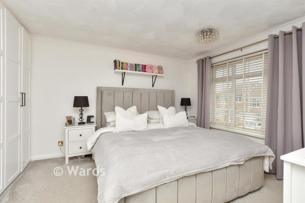 House in Strood, Medway - View 5