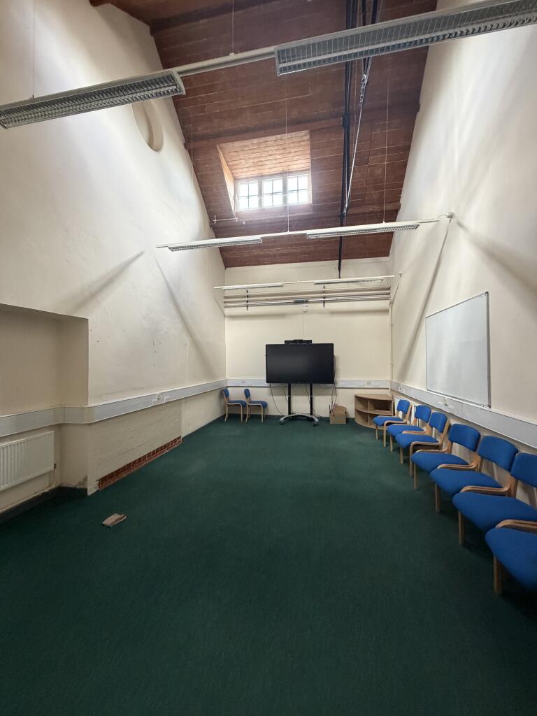 0/0047A meeting room