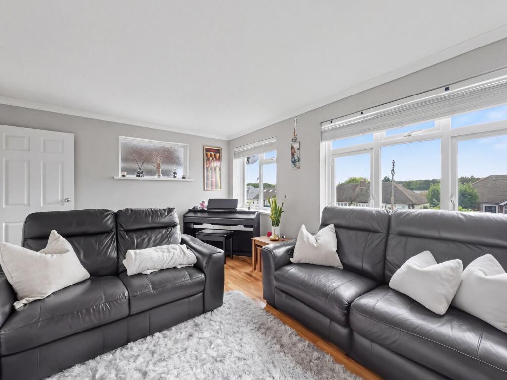 House in Southend-on-Sea - View 5