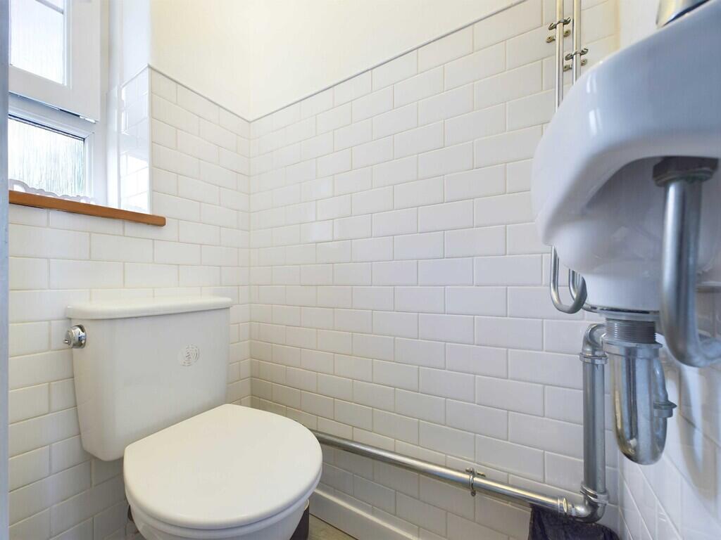 Apartment in London - View 5