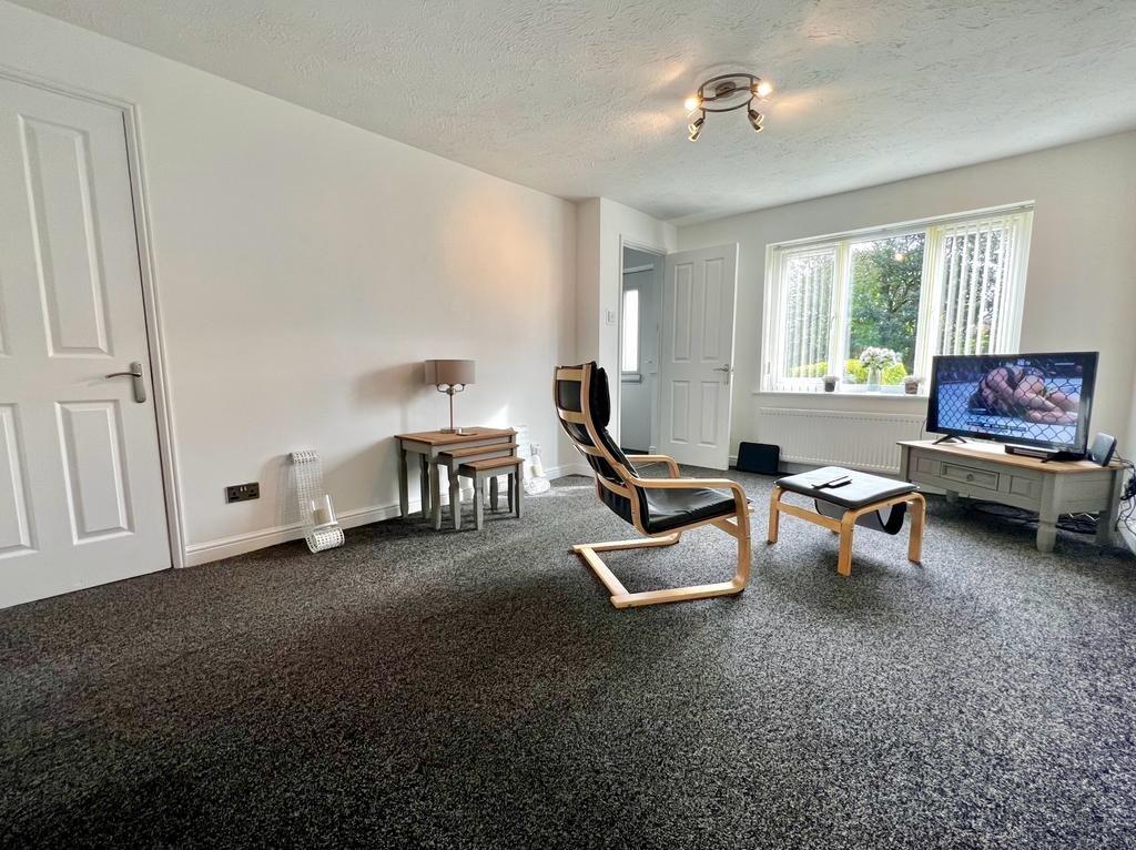 House in Bradford - View 2