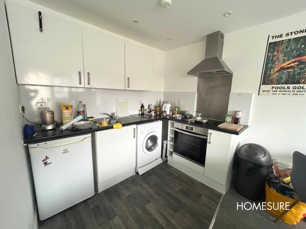 Apartment in Liverpool - View 5