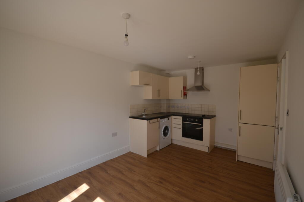 Cutforth Road, Sawbridgeworth, Herts, CM21 photo 2