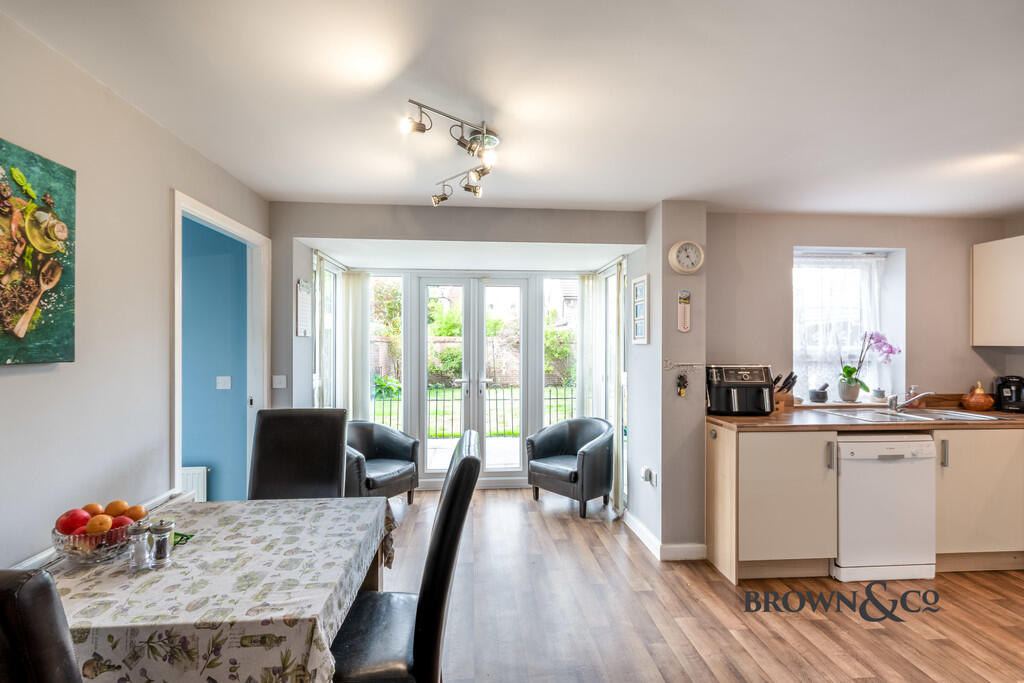 House in Doncaster - View 5