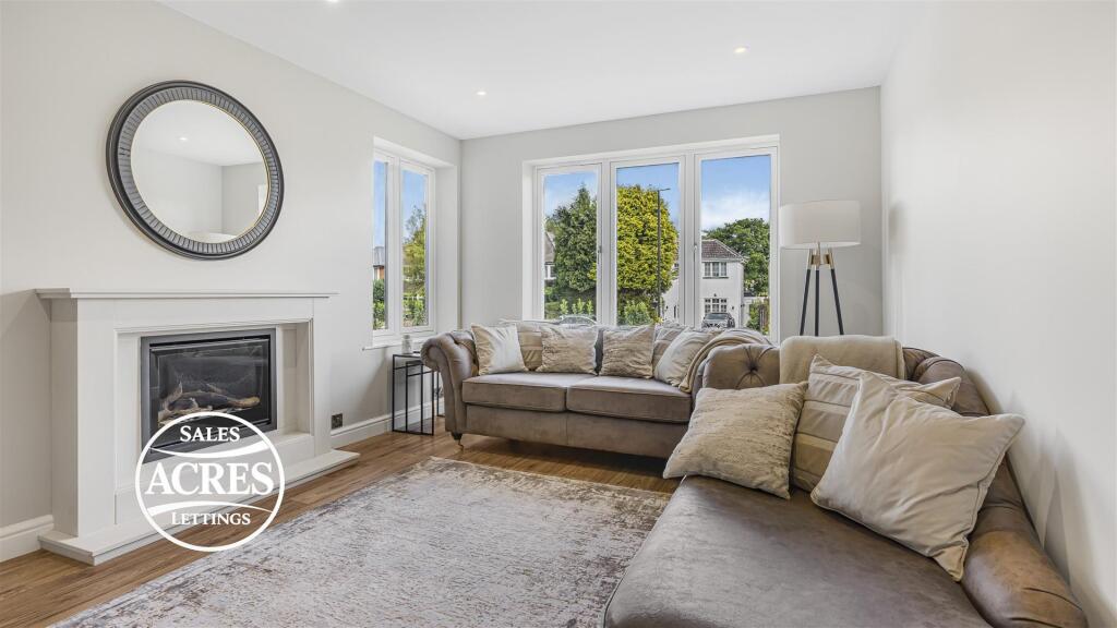 House in Sutton Coldfield, Milking Gate - View 4