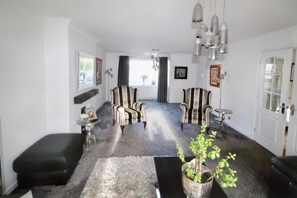 Beech Wood Close, Bloxwich, Walsall, WS3 photo 3