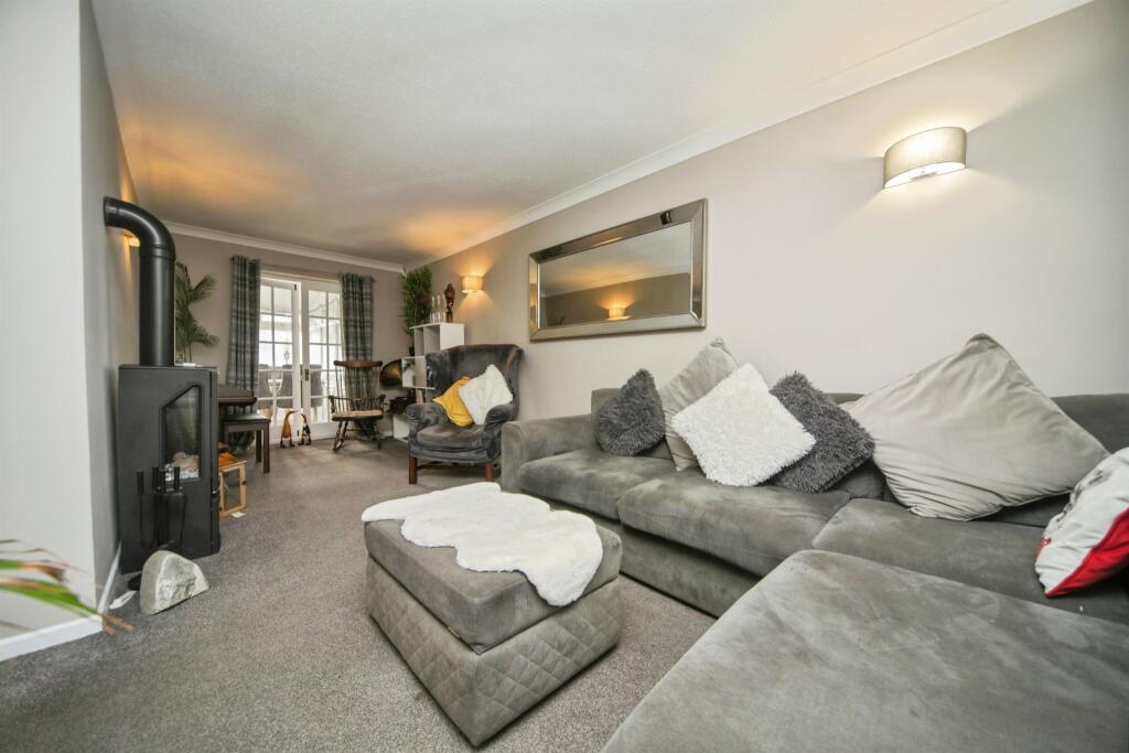 House in West Suffolk, Great Whelnetham - View 3