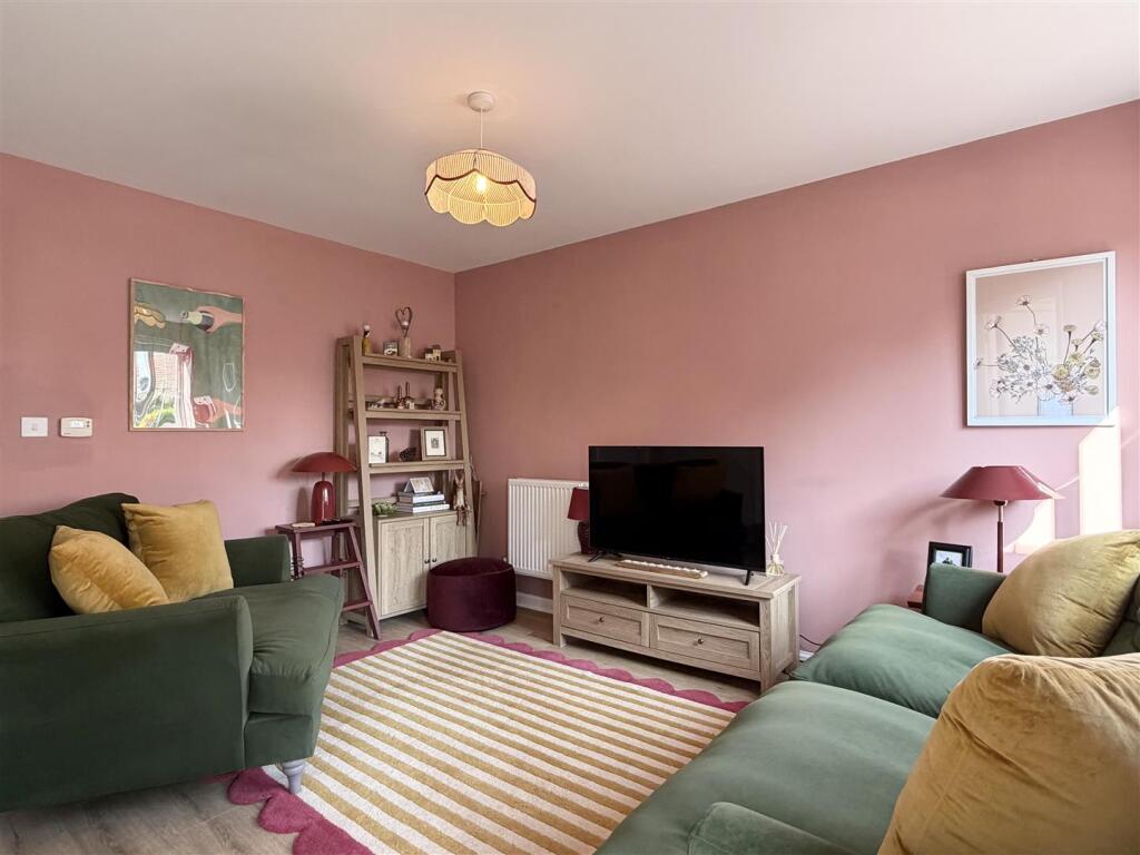House in Hampton Bishop, Bishop Fields, Herefordshire - View 3