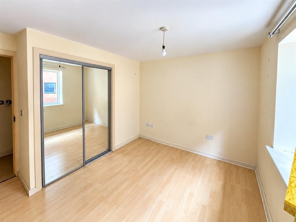 Apartment in Birmingham, West Midlands - View 2