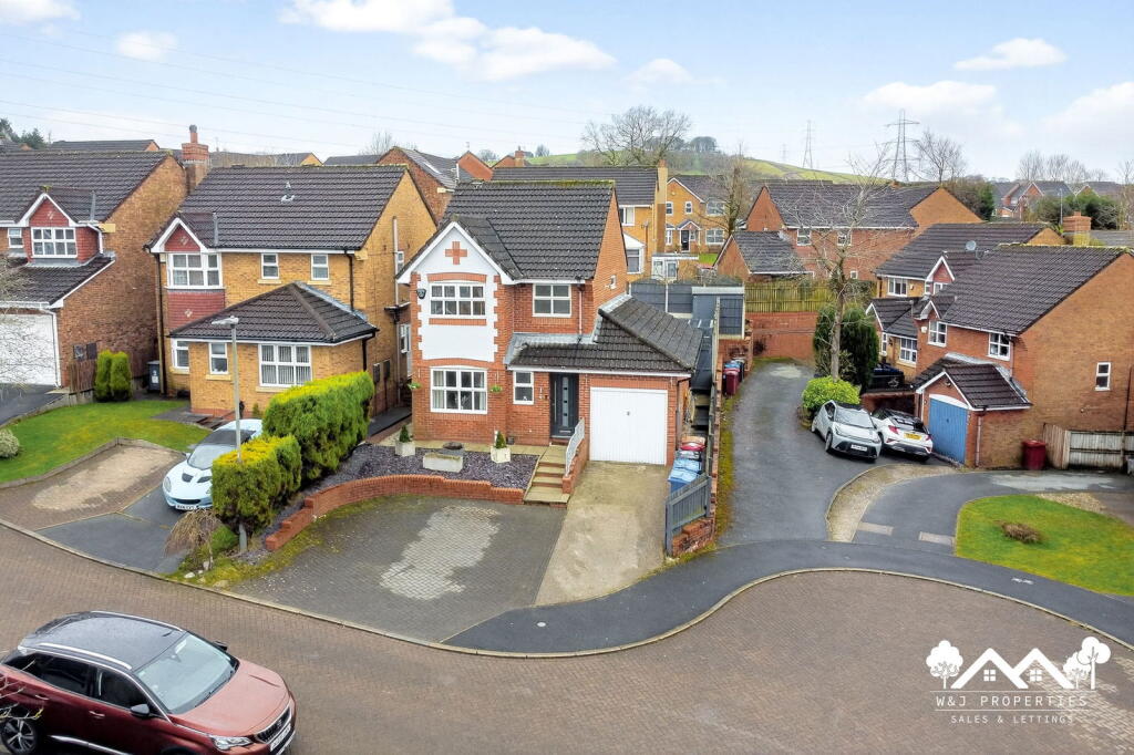 Main image of property: The Glade, Oakdale, Blackburn, BB2 4HH