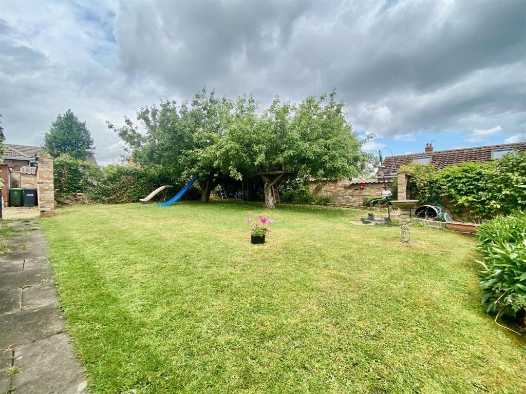 Main Street, Yaxley, PE7 photo 2
