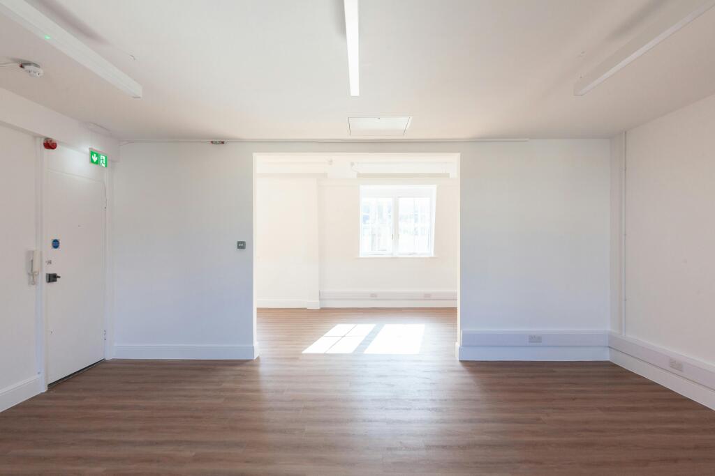 4th Floor02.jpg