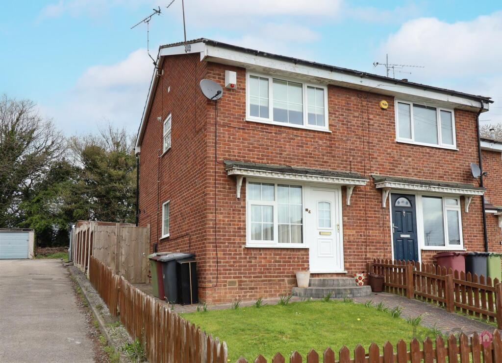 Main image of property: Springfield Close, Eckington, Sheffield, S21