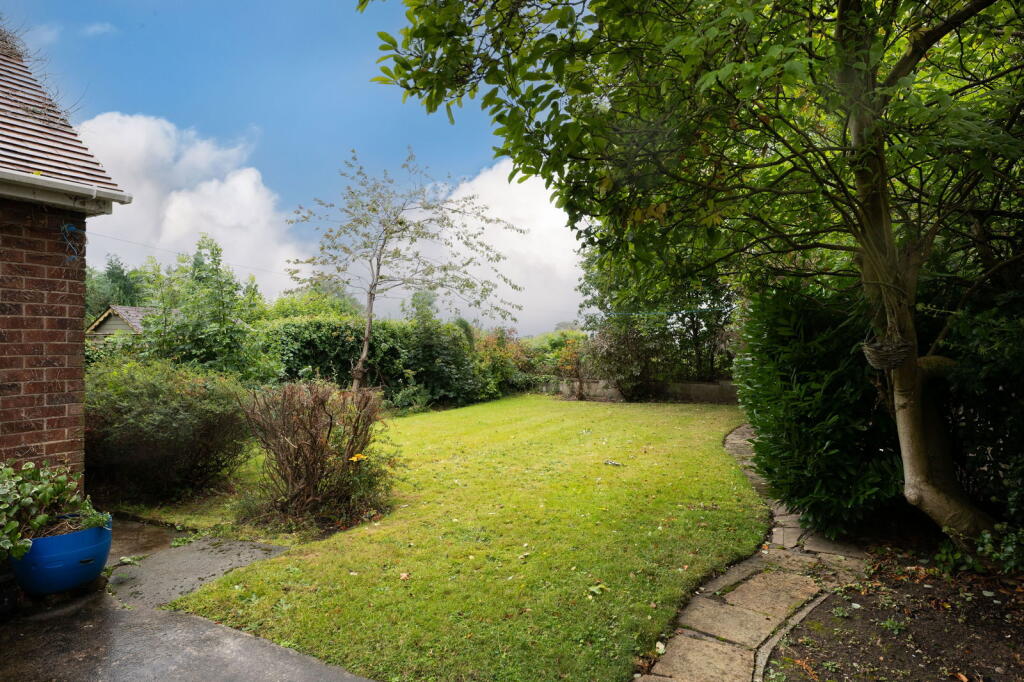 Barrack Hill, Romiley, Stockport SK6 3BA photo 3