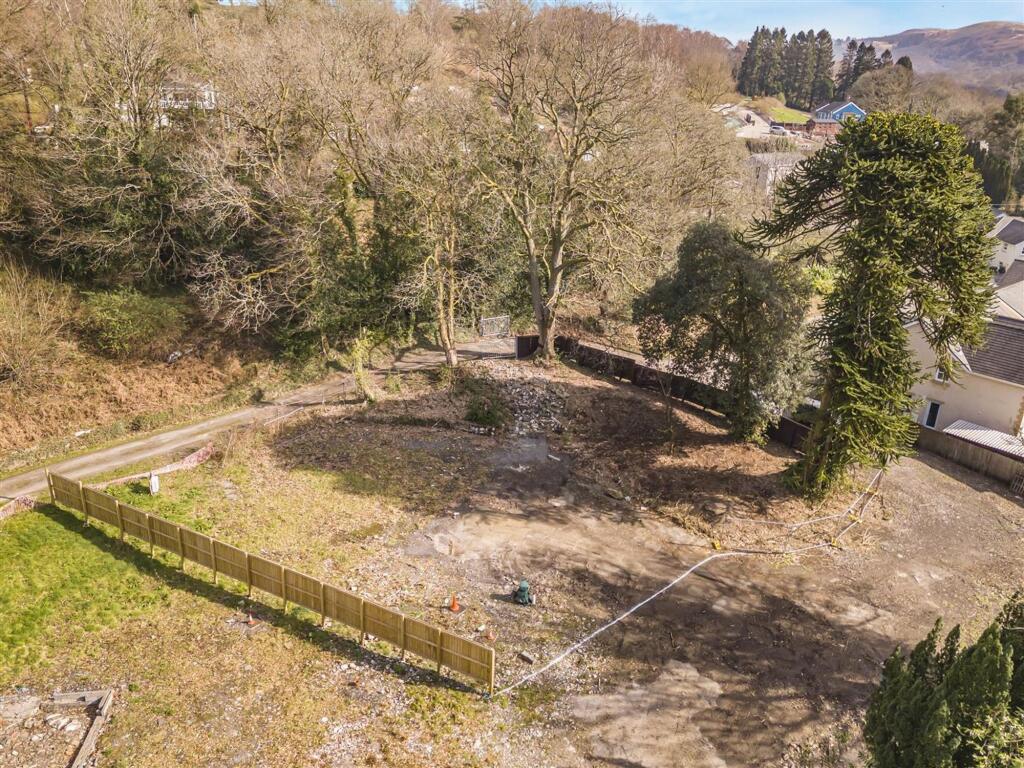 House in Swansea - View 2