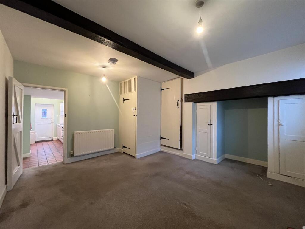 Main image of property: The Butts, Warwick