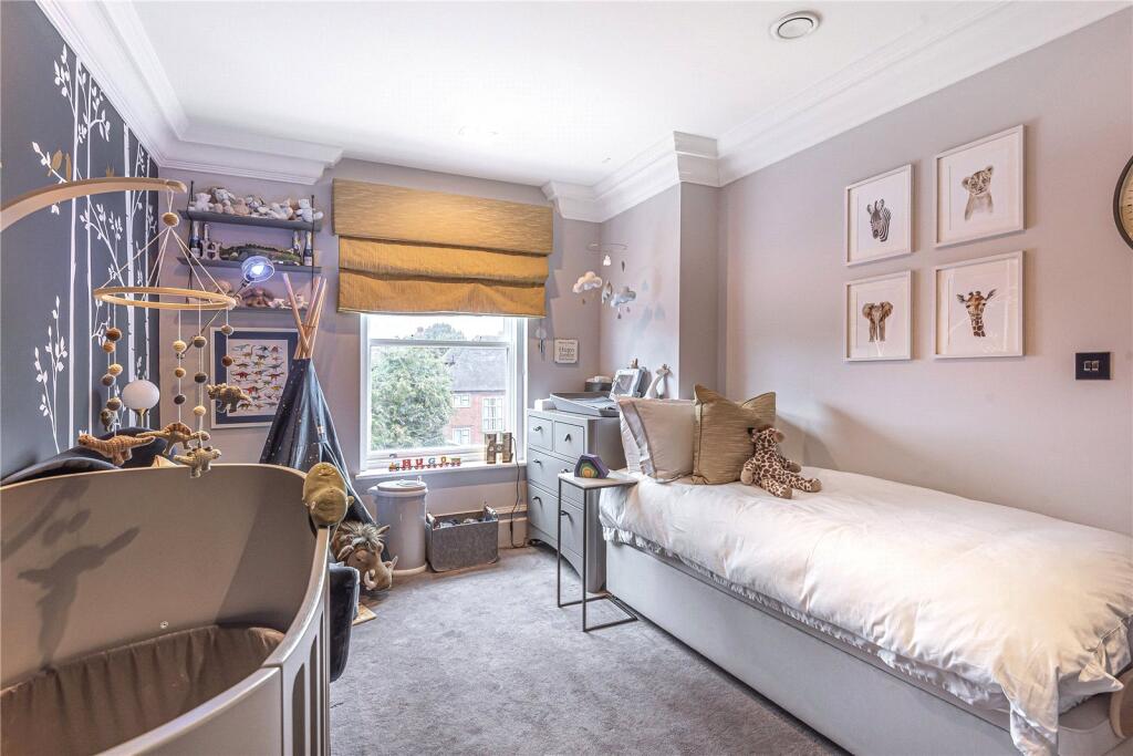 Apartment in Tonbridge - More