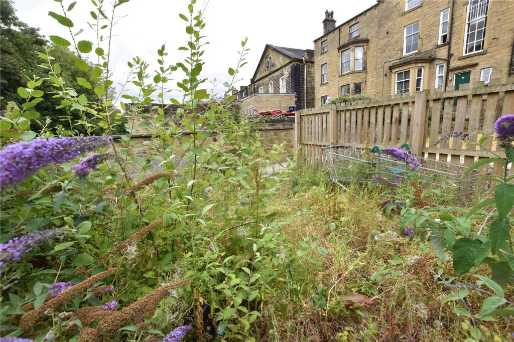 1a Back Newton Grove, Leeds, West Yorkshire - View 5
