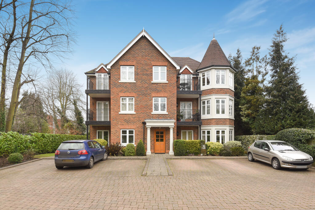 Main image of property: Old Woking Road, West Byfleet, KT14