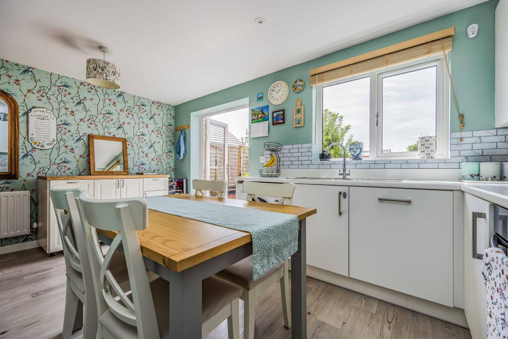 House in Portsmouth - View 4