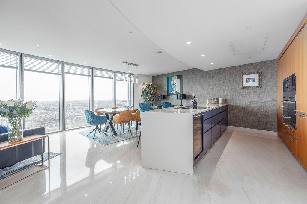 Apartment in London - View 4