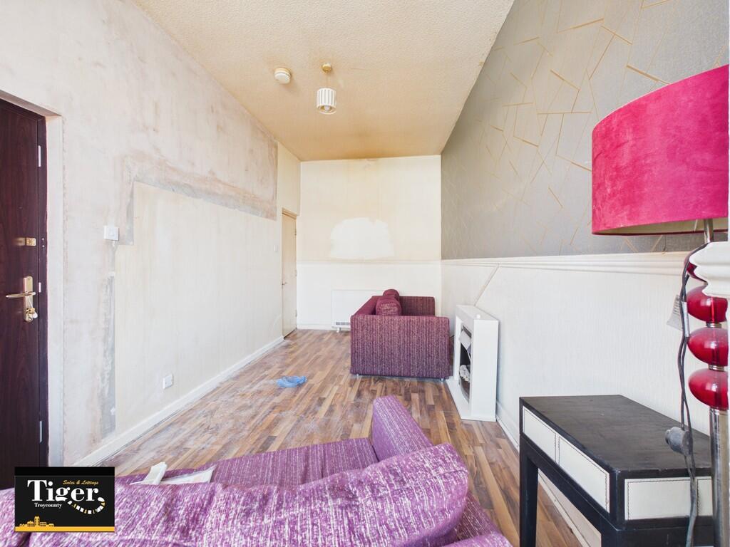 Apartment in Blackpool, Claremont - View 2