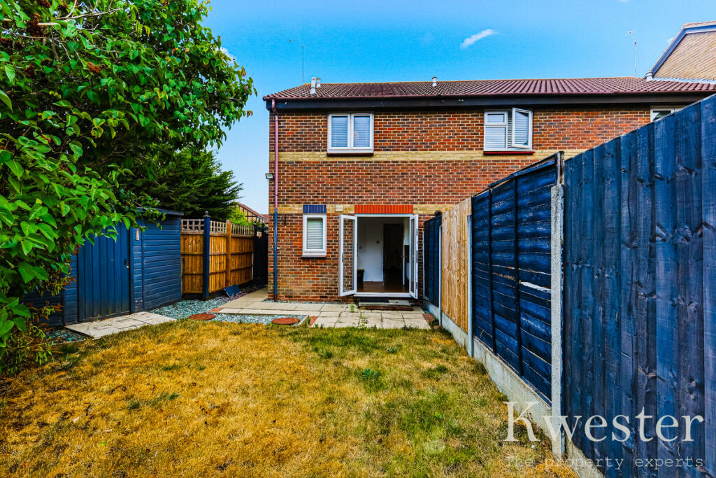 House in Southend-on-Sea - View 3