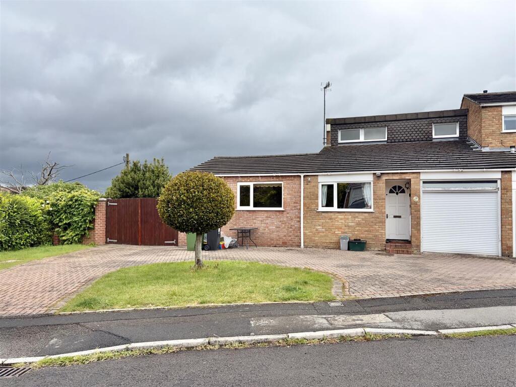 Main image of property: Park View, Kingswood, Bristol