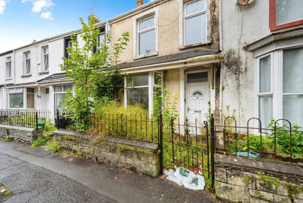4-bed terraced on St. Helens Avenue, Swansea, SA1, £140,000