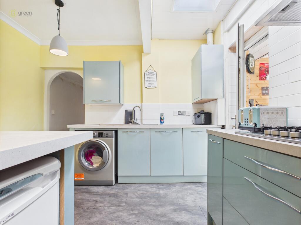 Cooks Lane, Kingshurst, Solihull, B37 - More