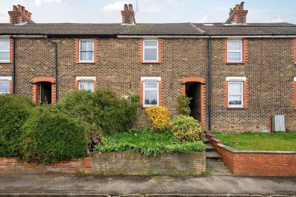 Main image of property: Commonwealth Road Caterham CR3