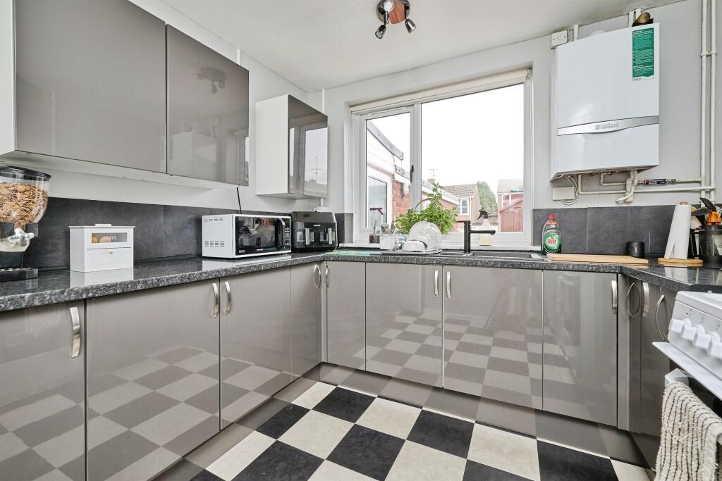 House in Huntingdonshire, Oxmoor, Huntingdon - View 5