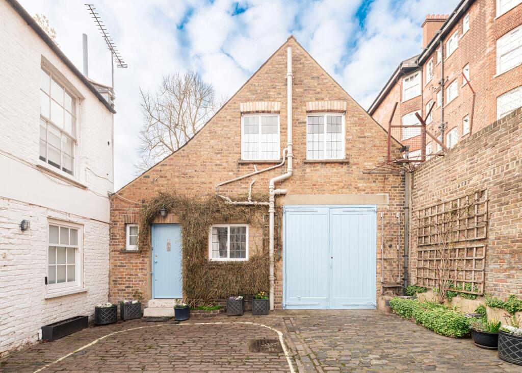 Main image of property: Hamilton Close, London, NW8