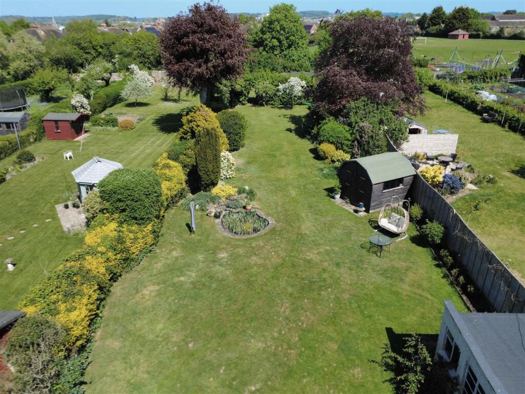 House in Newbury, West Berkshire - View 2