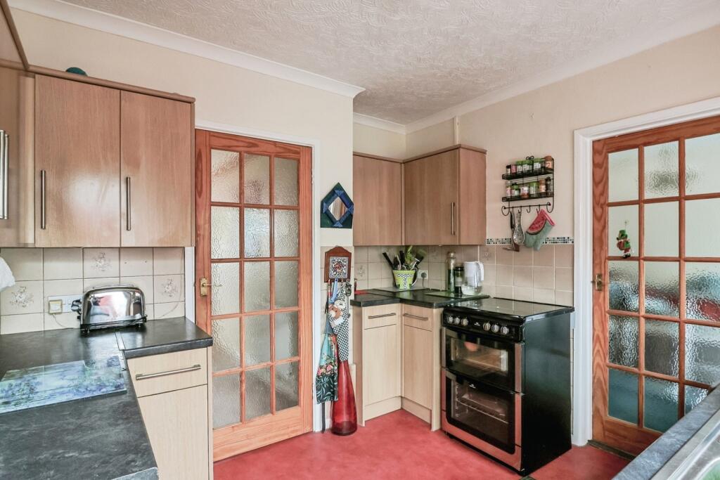 House in Bear Cross, Alderney, Poole - More