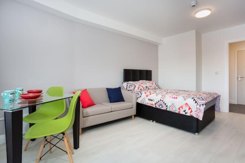Apartment in Preston - View 3