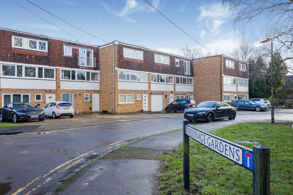 Main image of property: Parsonage Gardens, Marlow, SL7 1NJ